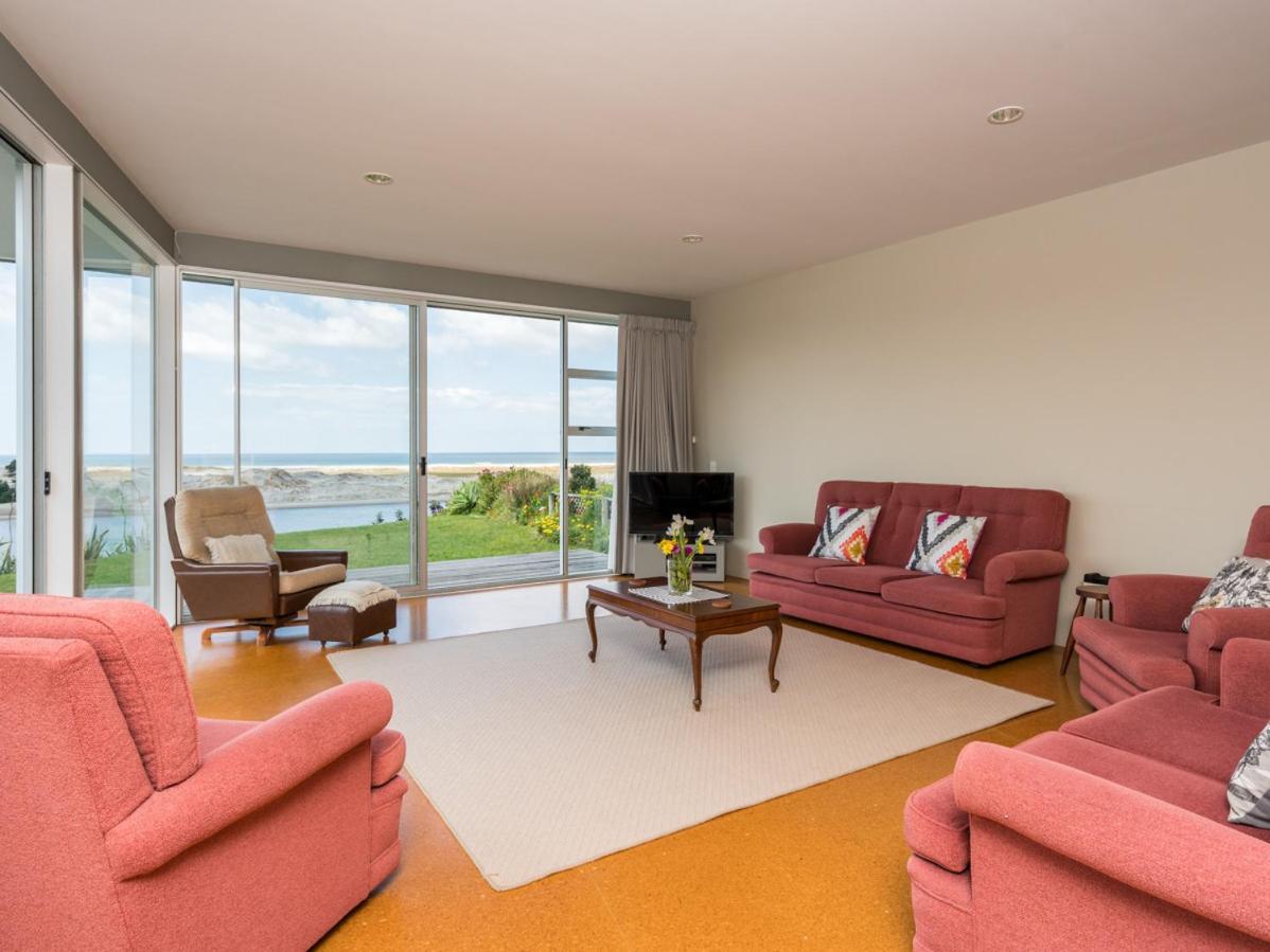 Roberts Retreat - Mangawhai Holiday Home ภายนอก รูปภาพ